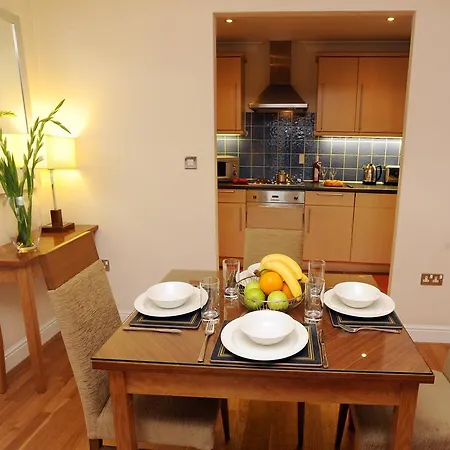 Premier Redcliffe Апартаменты Бристоль