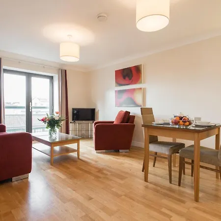 Premier Redcliffe Apartment *