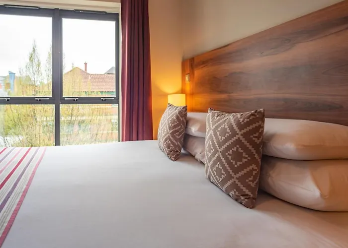 Premier Redcliffe * Бристоль